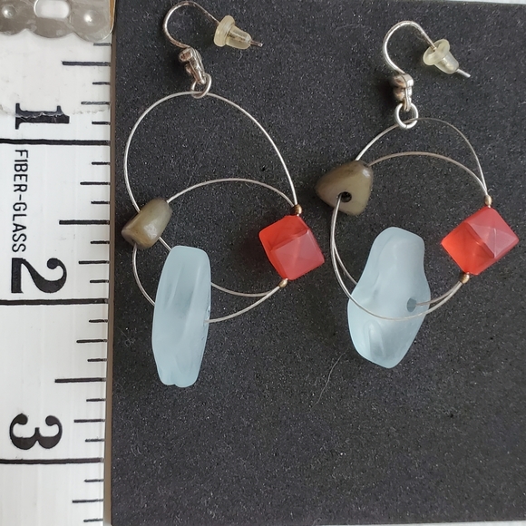 Floating Illusion Earrings - Picture 3 of 3